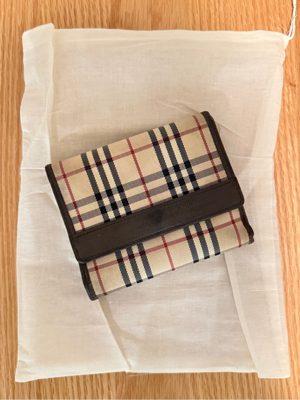 Burberry Nova Check Canvas Wallet Brown Leather Snap Closure - Picture 1 of 9